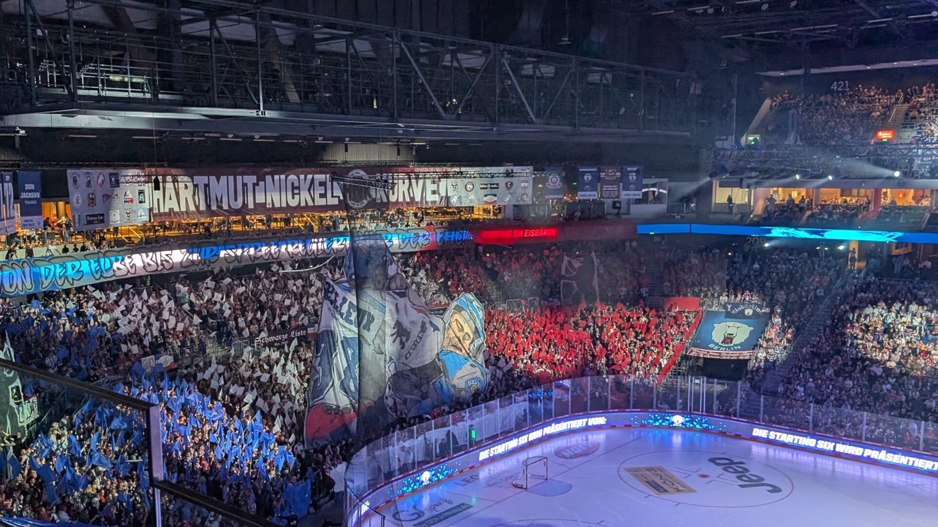 Eisbären mit Eröffnungssieg gegen Dresden